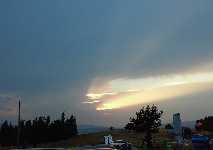 WAKACYJNE DROGOWSKAZY