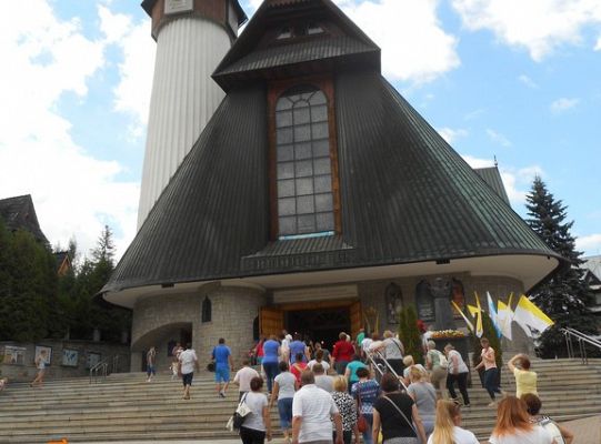 WYPRAWA Z ZAPRZYJAŹNIONĄ PARAFIĄ