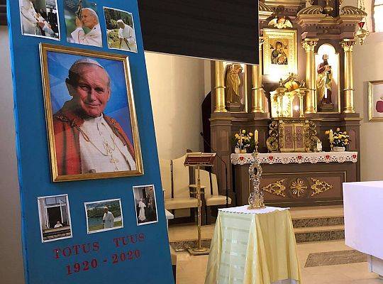Obchody jubileuszu 100. rocznicy urodzin św. Jana Pawła II w naszej parafii