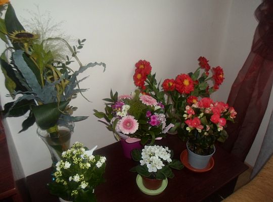 Najlepsze życzenia od parafian na 50-te urodziny Księdza Proboszcza