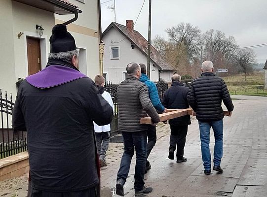 Droga Krzyżowa ulicami Brzeźna Lęborskiego