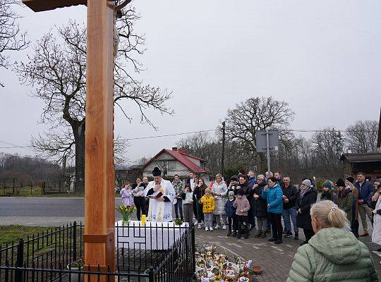 Święcenie nowego Krzyża i pokarmów