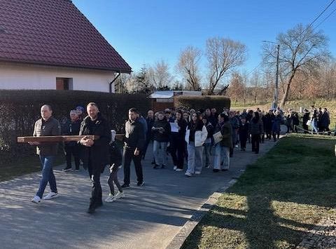 Droga Krzyżowa ulicami Brzeźna Lęborskiego.
